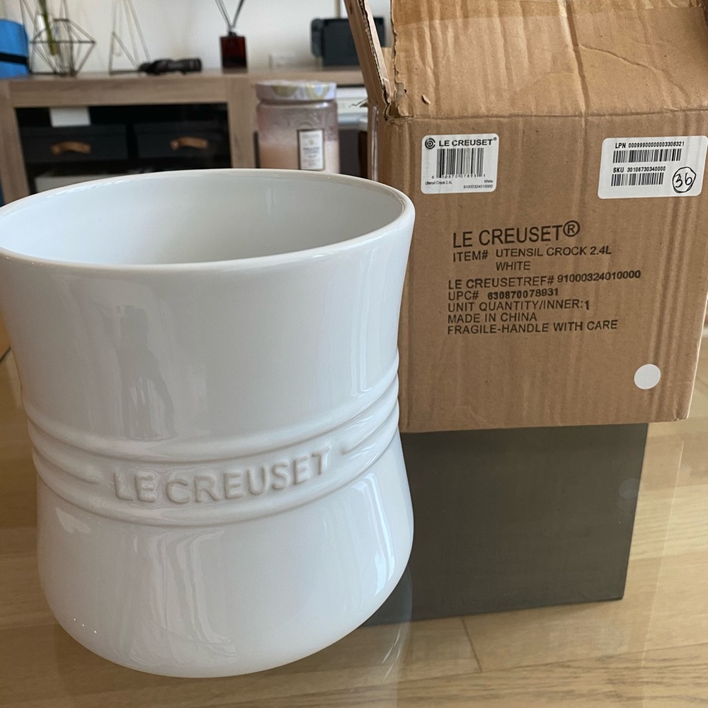 Le Creuset 2.75 qt Utensil Crock